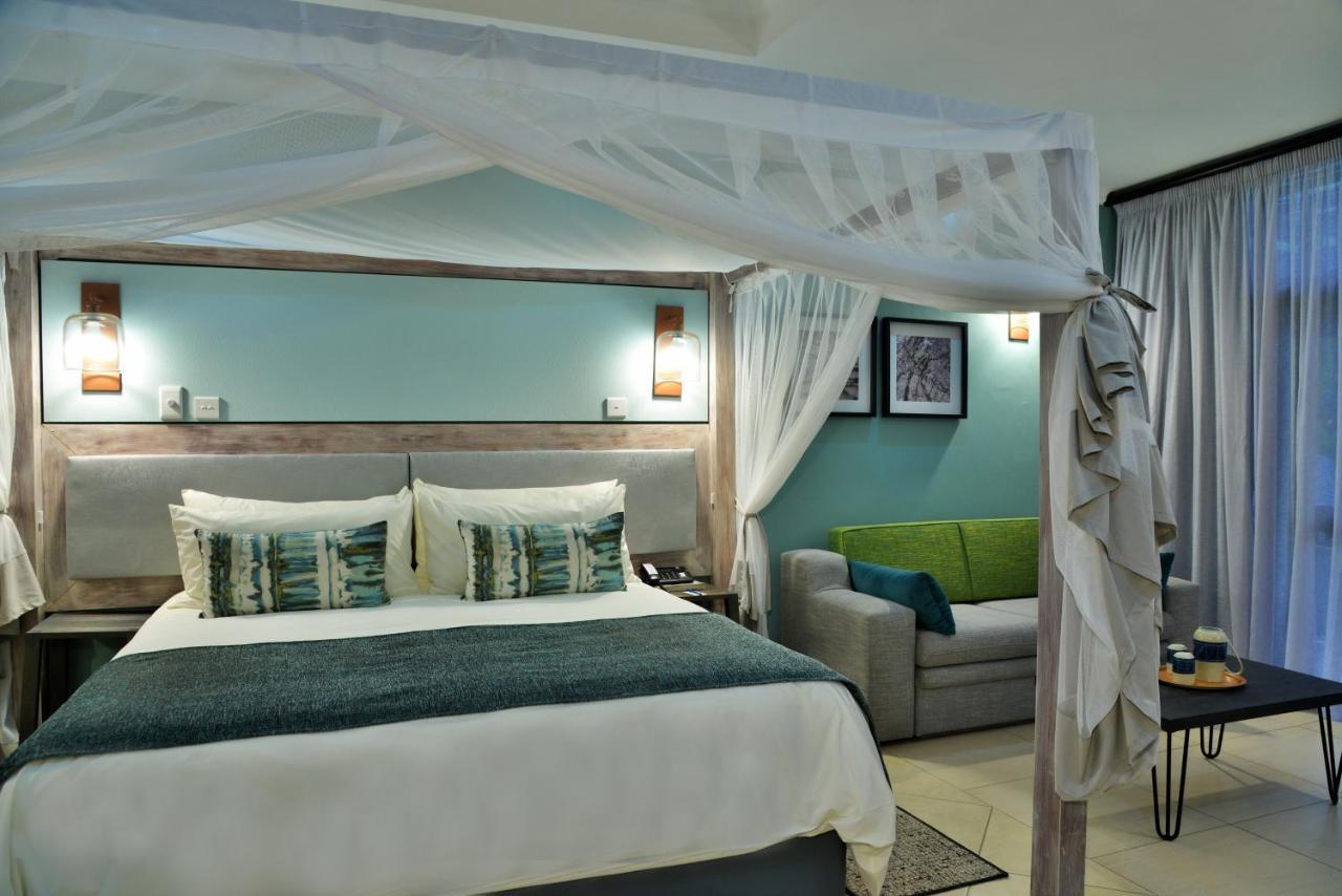 Cresta Mowana Safari Resort & Spa Kasane Exterior photo