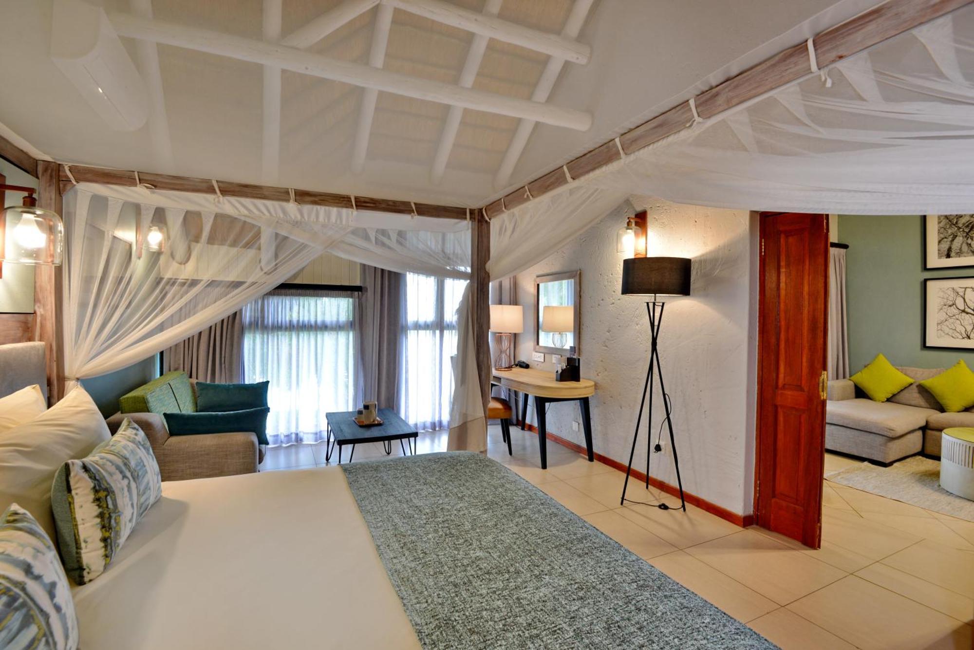 Cresta Mowana Safari Resort & Spa Kasane Exterior photo