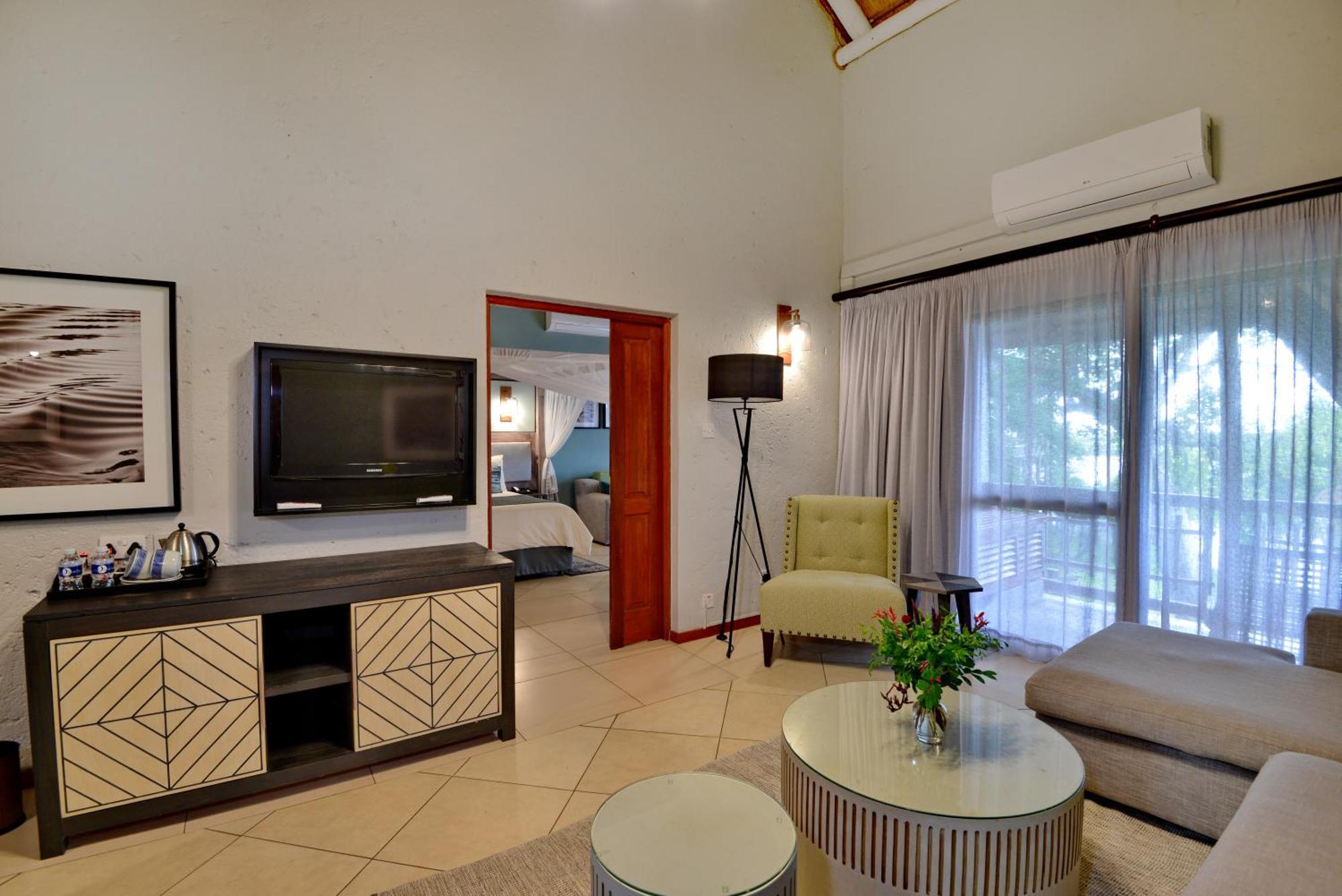 Cresta Mowana Safari Resort & Spa Kasane Exterior photo