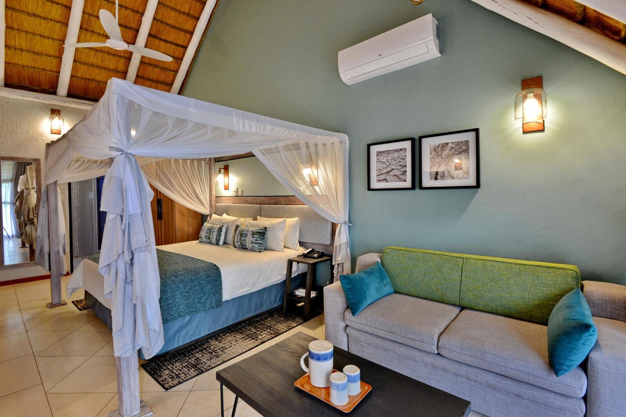 Cresta Mowana Safari Resort & Spa Kasane Exterior photo